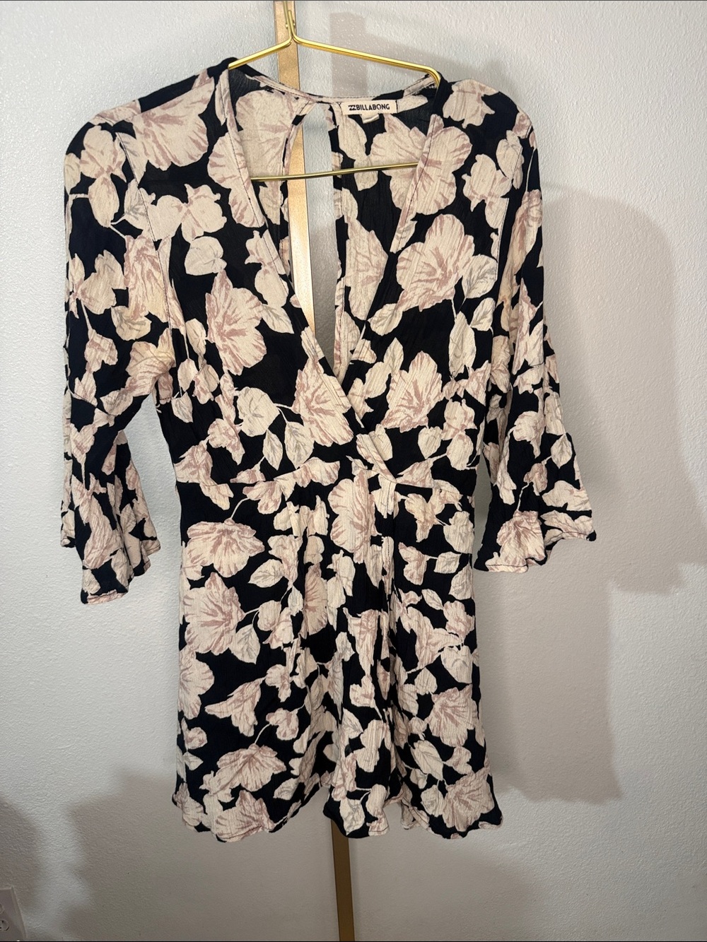Billabong Black and Cream Floral Wrap dress- small
